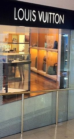 Louis Vuitton Portland, 700 S.W. 5th Avenue, #2060, Pioneer Place
